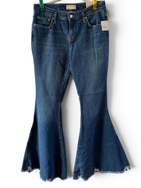 NWT We The Free Dark Blue Flare Jeans - Distressed Cuffs - Size 29/33